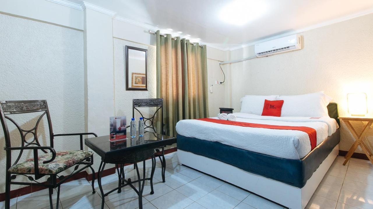 Reddoorz Plus At Lagoon Resort Zambales Olongapo Ngoại thất bức ảnh